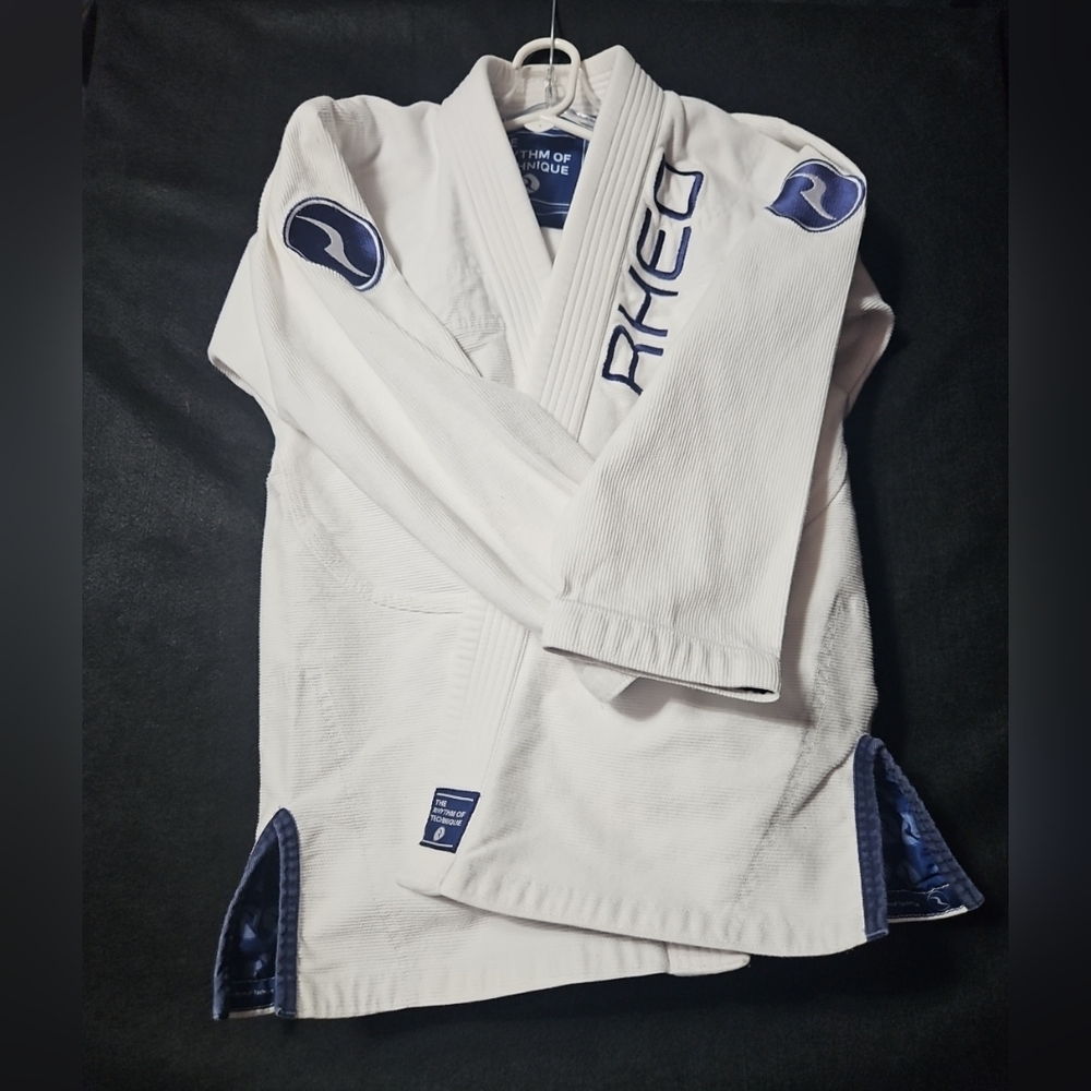 RHEO Lightweight Jiu-Jitsu Uniform Size A1 2Piece Set In White And Blue